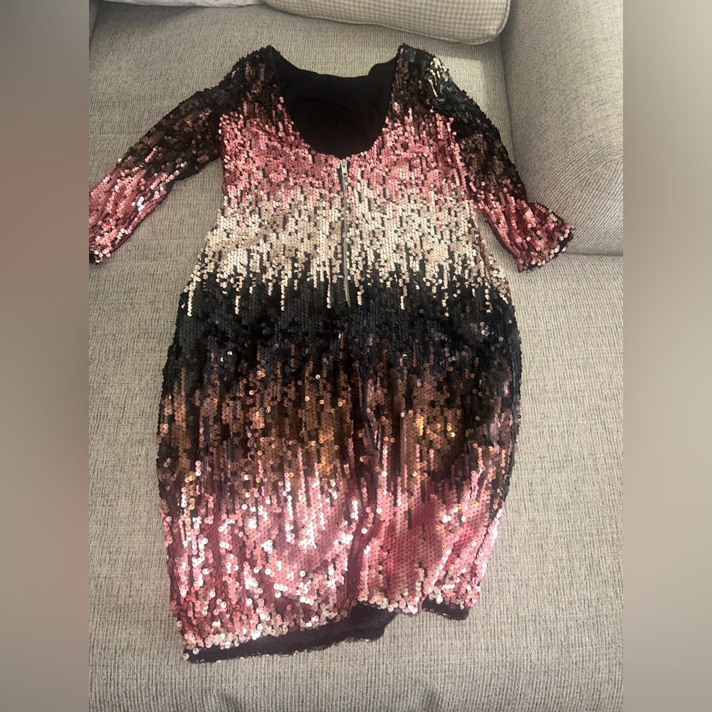 Little Mistress Sequin Ombre Midi Dress in Pink, Black & Gold maternity - Picture 2 of 4